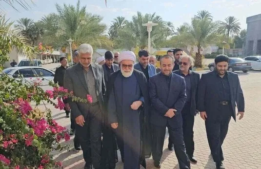 دیدار و همدردی نماینده رهبر انقلاب با خانواده معدنچیان حادثه&zwnj;دیده طبس