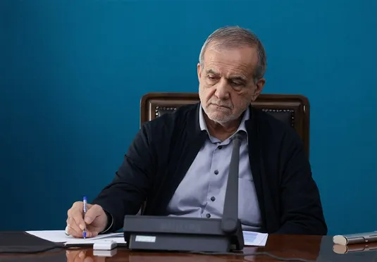 بازدید سرزده پزشکیان از زنجیره تأمین کالاهای اساسی