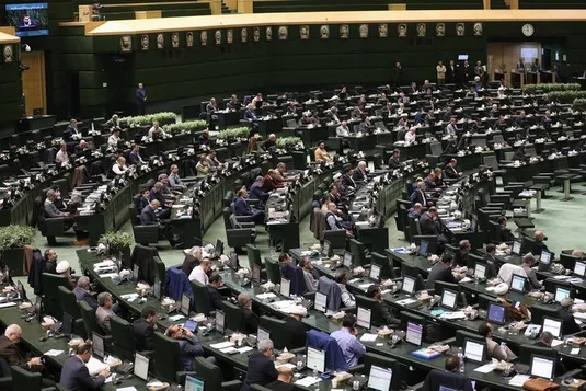 چرا وام ازدواج، فرزندآوری و مسکن جوانان پرداخت نمی&zwnj;شود؟