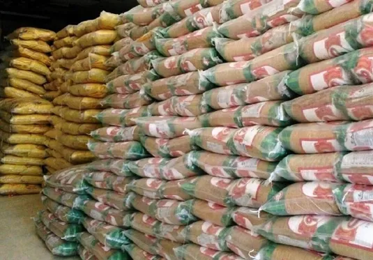 ۷۰ هزار تن برنج و ۲۲۰ هزار تن روغن در بازار توزیع شد