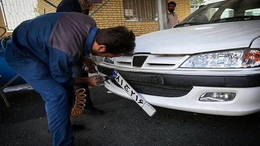 نحوه فعالیت مرکز تعویض پلاک سیار پلیس در تهران و سایر شهر&zwnj;ها