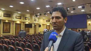 وعده رئیس‌جمهور در پرداخت طلب ارزی واردکنندگان کالای اساسی روی زمین