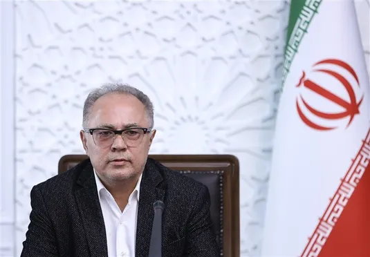 پرداخت پول گندم&zwnj;کاران و حقوق بازنشستگان در اولویت کار دولت