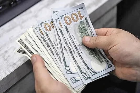 قیمت دلار و یورو امروز جمعه ۲۱ آذر ۱۴۰۴