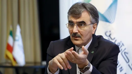 رئیس بانک مرکزی: دلار ۷۰ هزار تومانی را تثبیت می&zwnj;کنیم