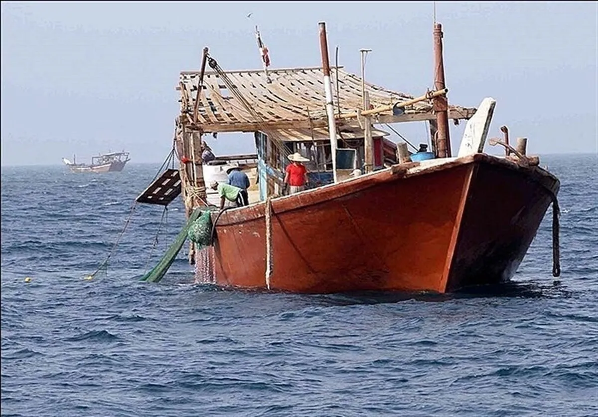 بلعیدن یک‌ میلیون لیتر بنزین در سکوت