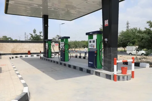 پنج ماه تاخیر در پرداخت حق&zwnj;العمل جایگاه&zwnj;های سوخت
