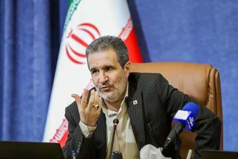 واردات ۲ میلیارد دلاری مواد اولیه پتروشیمی و نساجی بدون انتقال ارز