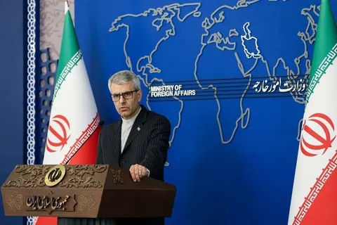بقائی: غارت کشتی‌های حامل نفت ایران، دزدی دریایی است