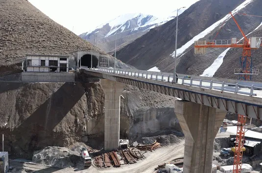راهکار جایگزین برای تقویت منابع عمرانی؛ با سرکوب دستمزد کسری بودجه جبران نمی&zwnj;شود