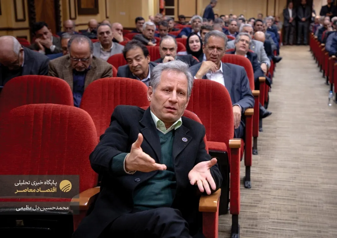 بیست و یکمین و آخرین نشست هیات نمایندگان اتاق ایران در سال ۱۴۰۳ برگزار شد. در این نشست رئیس اتاق ایران در سخنانی به ارائه ۶ توصیه برای بهبود فضای اقتصادی کشور در سال آینده پرداخت.