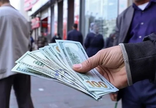 افزایش نرخ ارز سیاسی و هیجانی است