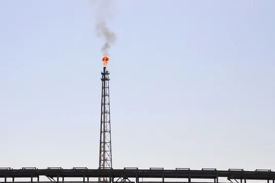 پروژه&zwnj;های ملی نفت و گاز در خط مقدم اهداف؛ از LNG ایران تا توسعه میادین
