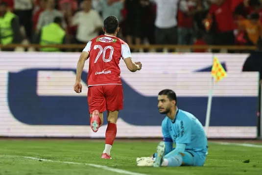 هاشمیان در ترکیه برای پرسپولیس خارجی می خرد