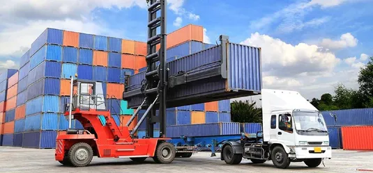۷۵ درصد بار&zwnj;های تجاری در شرکت انبار&zwnj;های عمومی/ ۳۰ درصد کالا&zwnj;ها رسوبی است