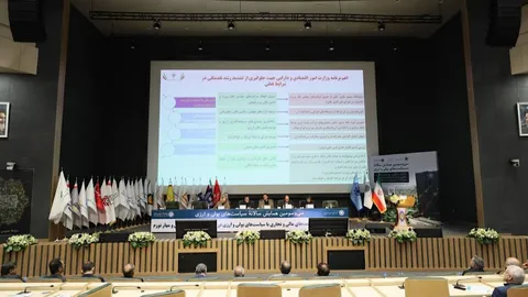 معاون بانک مرکزی: سیاست ارزی و تجاری باید هماهنگ شوند
