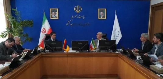 معطلی کامیون&zwnj;های ارمنی در طرف ایران برطرف می شود