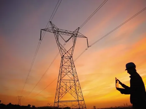 ۱۵ درصد طرح‌های توسعه شبکه برق کشور در پایتخت اجرا می‌شود