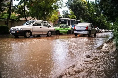 هشدار هواشناسی؛ احتمال بالا آمدن آب رودخانه‌ها و آب‌گرفتگی معابر