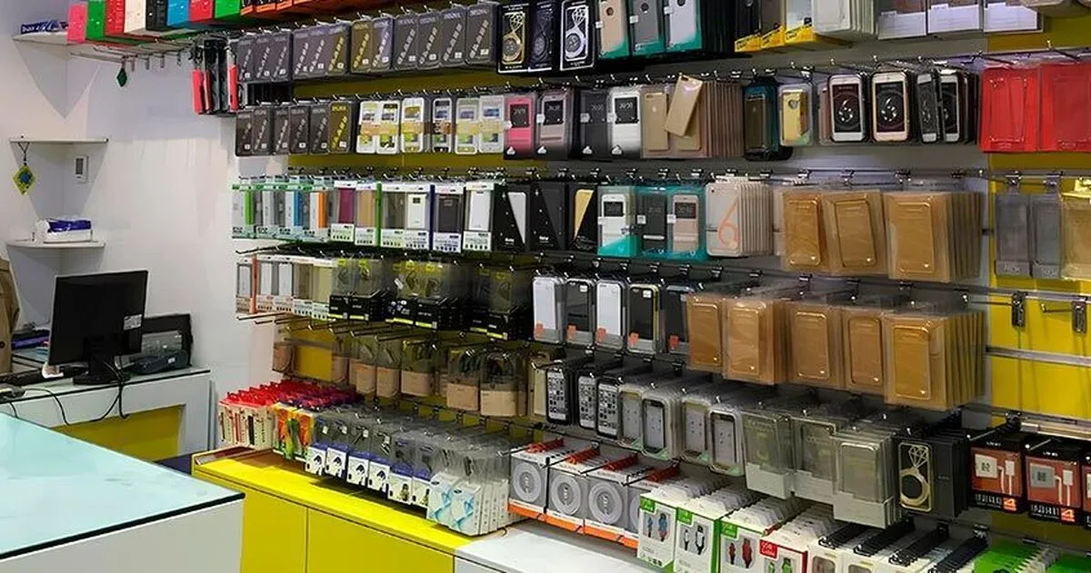 ۷۰ درصد لوازم جانبی تلفن همراه به صورت قاچاق تامین می‌شود
