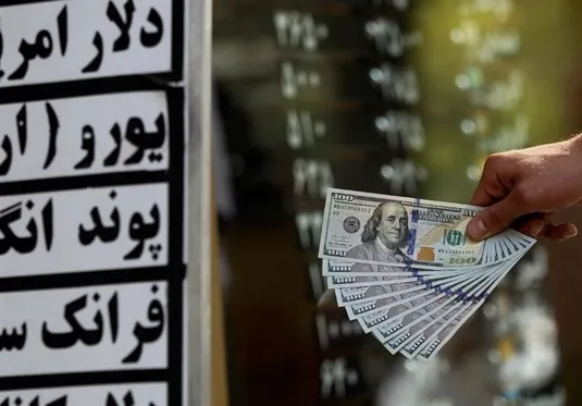 دبیرکل اتاق ایران و عراق:کاهش تقاضای فصلی بازار ارز تا 20 روز دیگر/پایان تب دلار نزدیک است؟