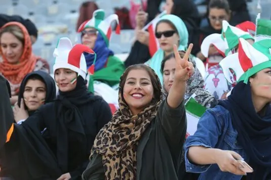 وعده وزیر ورزش برای حضور بانوان در مسابقه ایران - قطر