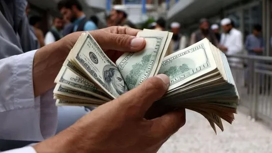 خطای بزرگ بازار توافقی؛ جهش ارز آزاد به علت دستکاری در نرخ ارز رسمی بود