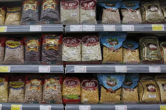 تثبیت حقوق ورودی کالاهای اساسی در یک درصد؛ چرا قیمت حبوبات همچنان صعودی&zwnj;ست؟