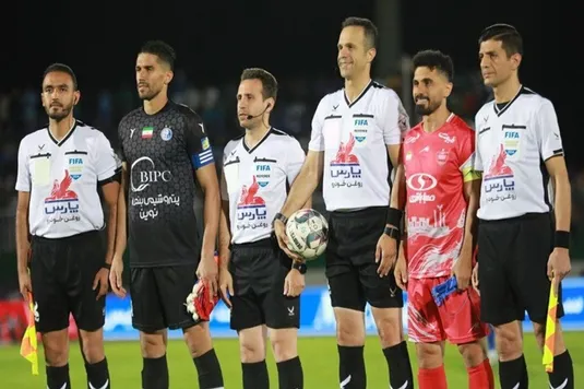 جنجالی&zwnj;ترین صحنه داوری استقلال و پرسپولیس؛ یک پنالتی سوخت؟