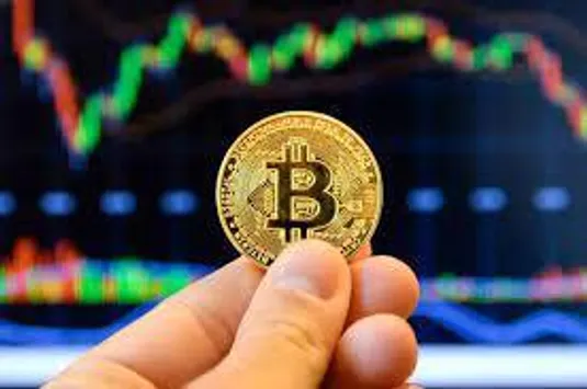 بیت&zwnj;کوین در تقاطع ترس و امید