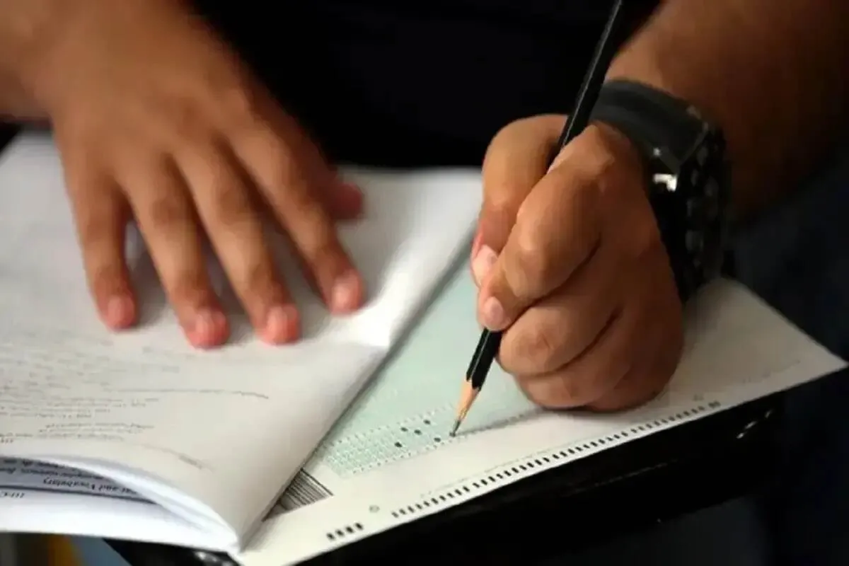 جزییات برگزاری و نحوه دریافت کارت آزمون سراسری ۱۴۰۴