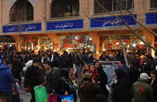 مردمی&zwnj;شدن اقتصاد با کاهش سهم کارگزاران دولتی و عمومی محقق می&zwnj;شود