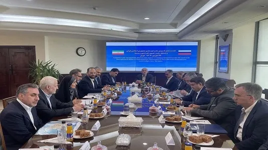 مذاکره برای تکمیل کریدور&zwnj;های حمل&zwnj;ونقل و راه&zwnj;آهن شمال-جنوب