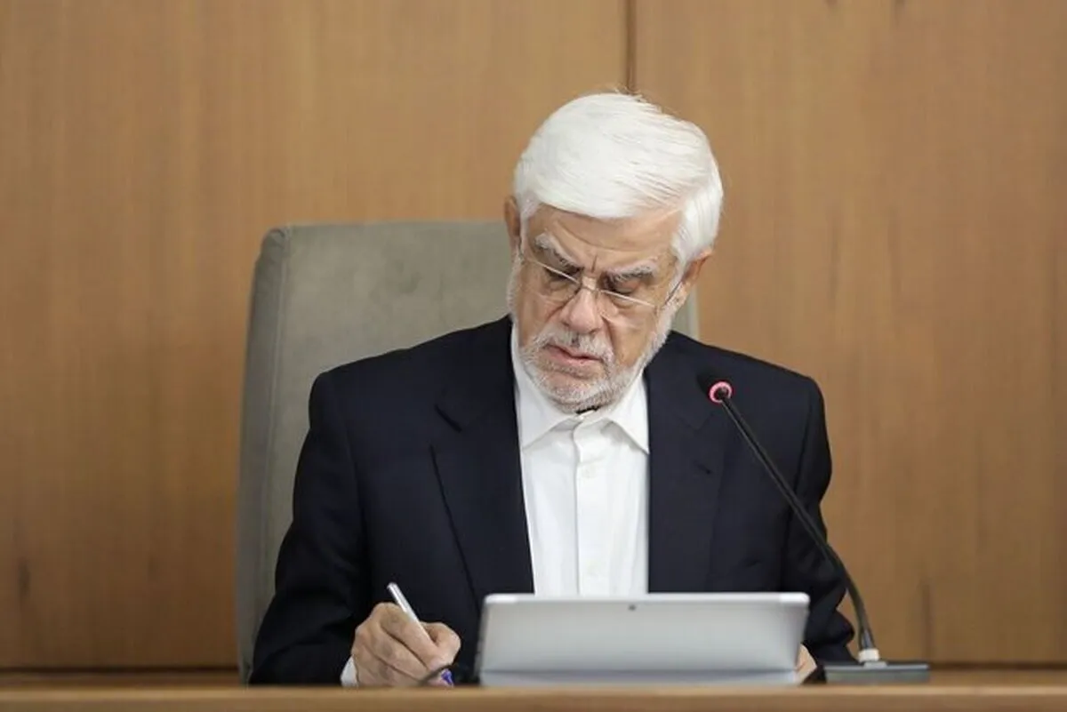 عارف: دولت چهاردهم، هیچ تصمیم عجولانه‌ای در مورد بنزین نخواهد گرفت