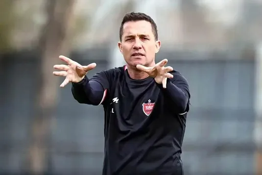 جانشین اوسمار ویرا در پرسپولیس انتخاب شد!