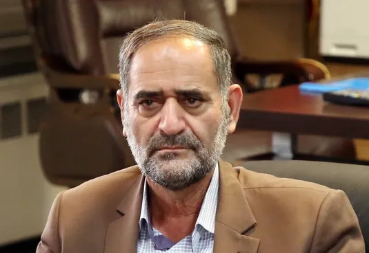 دولت نباید اجازه دهد تکانه&zwnj;های سیاسی و اقتصادی بورس را دچار نوسان کند