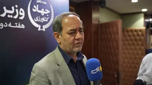 پرداخت مطالبات واردکنندگان در دستور کار؛ مرزهای زمینی بار تامین کالا را به دوش کشیدند
