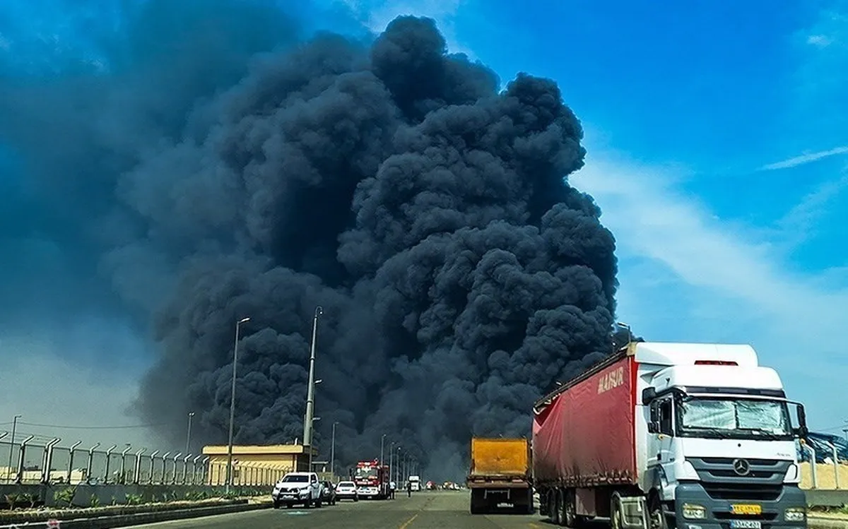 پشت پرده دپوی ۱۴۰ هزار کانتینر در بندر شهید رجایی/ دستگاه‌های دولتی عمدا فرآیندهای تجاری را کند می‌کنند