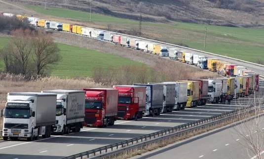 صادرات و واردات بیش&zwnj;از ۱۲ میلیون تن کالا طی ۱۰ ماهه امسال