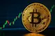 بیت‌کوین همچنان در حال فاصله‌‌گرفتن از رقبا