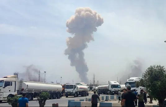 جزئیات انفجار در بندر شهید رجایی؛ از تعداد مصدومان تا وضعیت اطفای حریق