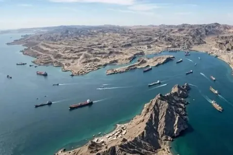 پیش بینی درآمد ۵۰۰ میلیارد دلاری ایران از تنگه هرمز