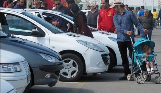 برداشتن شرط سپرده بلوکه شده، دلیل افزایش متقاضیان پیش فروش خودرو است