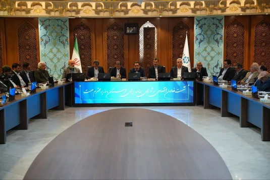 ۴۰۰ همت تسهیلات برای بنگاه&zwnj;های کوچک و متوسط اختصاص می&zwnj;یابد/ بازگشت واحد&zwnj;های آسیب دیده پتروشیمی به مدار تولید