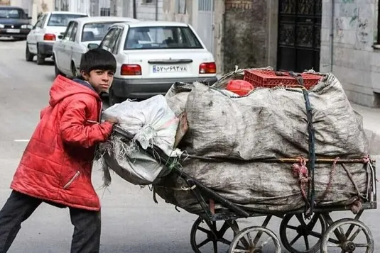 افزایش فشار تورمی و تلاطم بازار ارز دستاورد برنامه ارزی اخیر دولت