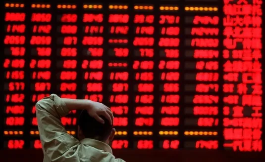 رکود جهانی در پی تعرفه&zwnj;های ترامپ/ ۹ تریلیون دلار از ارزش بازارها دود شد