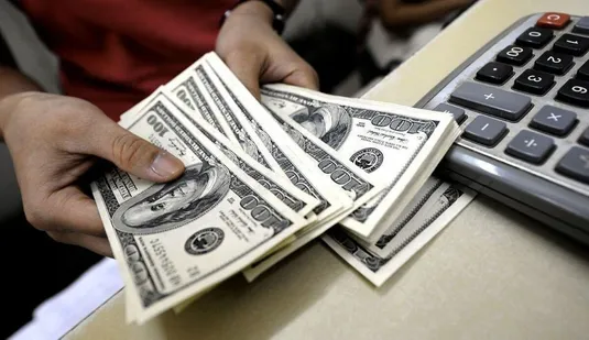 ضرورت توقف رشد نرخ&zwnj; ارز با چک بازارساز به سفته&zwnj;بازی