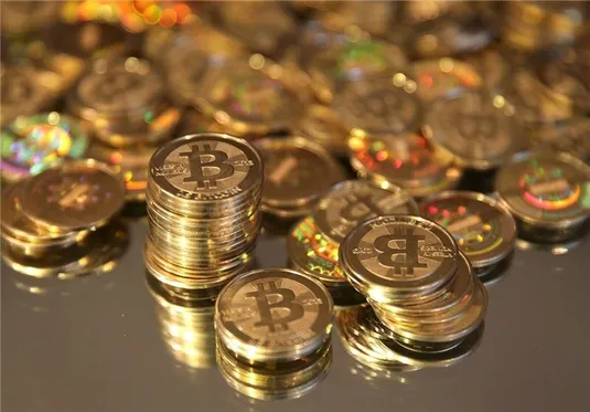قیمت بیت کوین و ارز&zwnj;های دیجیتال امروز جمعه ۲۲ فروردین ۱۴۰۴ + جدول