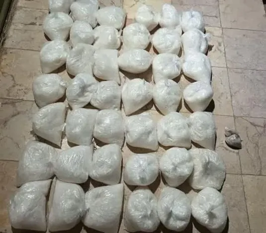 کشف ۶۲۴ کیلوگرم شیشه در گمرک بازرگان