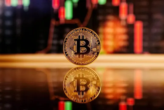 فشار فروش، بیت&zwnj;کوین را عقب راند